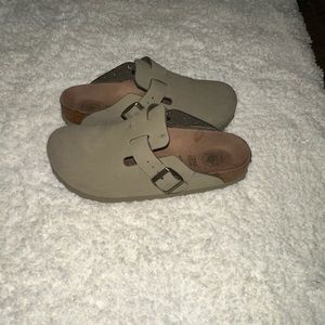 Birkenstock Boston clogs
